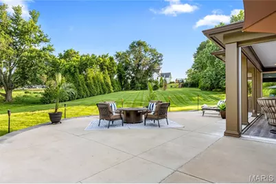 50 Meadowbrook Country Club Estate, Ballwin, MO 63011 - Photo 13