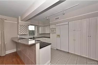 725 S Skinker Boulevard #7C, Saint Louis, MO 63105 - Photo 11
