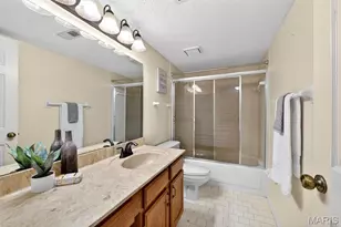 312 Clayton Xing Dr, Ellisville, MO 63011 - Photo 25