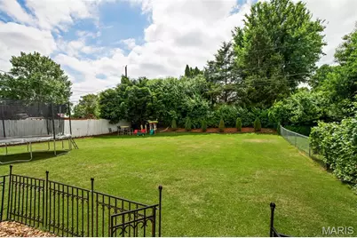 12093 Sunnycrest Place, Maryland Heights, MO 63043 - Photo 37