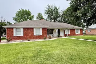 117 Sharon Dr, Montgomery City, MO 63361 - Photo 3