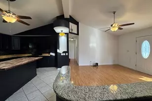 1923 Kingsford Dr, Florissant, MO 63031 - Photo 7
