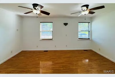 1923 Kingsford Drive, Florissant, MO 63031 - Photo 15