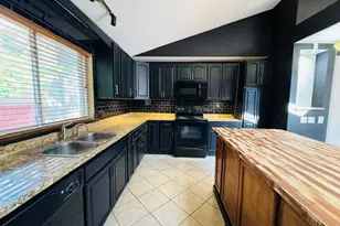 1923 Kingsford Dr, Florissant, MO 63031 - Photo 5