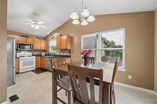 5509 Ambrose Crossing, Imperial, MO 63052 - Photo 9