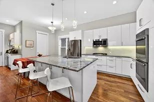 4321 Maryland Ave, Saint Louis, MO 63108 - Photo 13