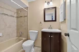 15021 Claymoor Ct, Chesterfield, MO 63017 - Photo 11