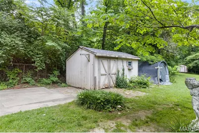 4115 Charbonier Road, Florissant, MO 63031 - Photo 27