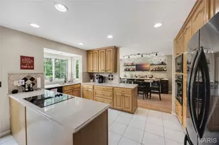 1215 Summerpoint Ln, Fenton, MO 63026 - Photo 7