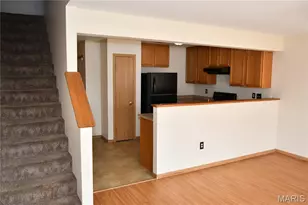 3 Hensley Terrace, Jennings, MO 63136 - Photo 7