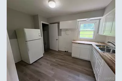 517 Teston Drive, Saint Louis, MO 63135 - Photo 5