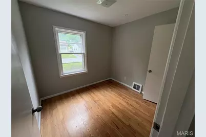 517 Teston Drive, Saint Louis, MO 63135 - Photo 13