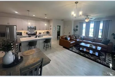 13 Aubrey Place, Saint Charles, MO 63303 - Photo 3