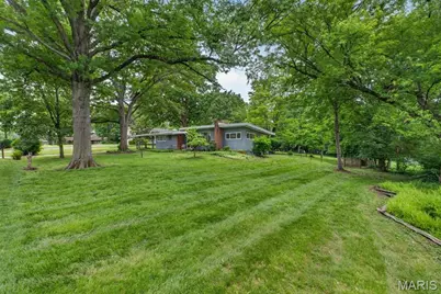 33 Topping Lane, Des Peres, MO 63131 - Photo 3