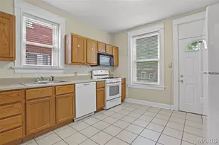 7005 Pershing Ave, University City, MO 63130 - Photo 13