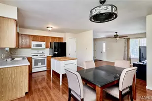1217 White Oak Ct, Troy, MO 63379 - Photo 15