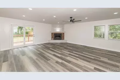 2471 Northland Avenue, Saint Louis, MO 63114 - Photo 7