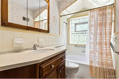 527 Sunningwell Drive, Webster Groves, MO 63119 - Photo 27