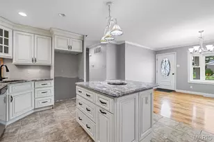 2217 Gladiator Dr, Fenton, MO 63026 - Photo 9