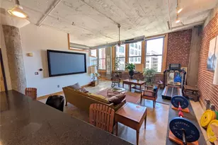 1627 Locust St, Saint Louis, MO 63103 - Photo 13