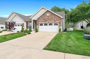 1708 Moss Rock Dr, Saint Charles, MO 63303 - Photo 3