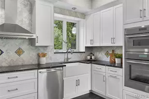 4 Litzsinger Ln, Ladue, MO 63124 - Photo 29