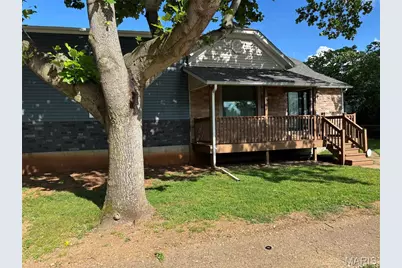 112 N White Oak Street, Desloge, MO 63601 - Photo 1