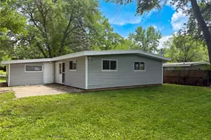 1015 Robinwood Dr, Florissant, MO 63033 - Photo 5