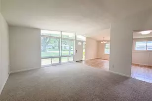 1015 Robinwood Dr, Florissant, MO 63033 - Photo 3
