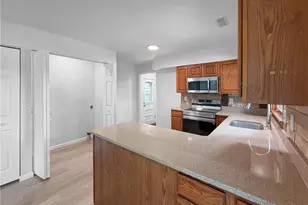 809 S 3rd St, Ellisville, MO 63336 - Photo 9