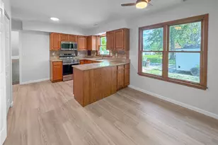 809 S 3rd St, Ellisville, MO 63336 - Photo 7