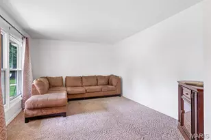 2470 Palm Dr, Florissant, MO 63031 - Photo 3