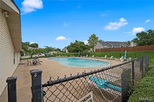 1423 Summergate Pkwy, Saint Charles, MO 63303 - Photo 19
