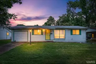 305 Imperial Dr, Hazelwood, MO 63042 - Photo 1
