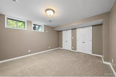 2582 Christopher Oaks Court, Oakville, MO 63129 - Photo 31