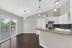 2025 Dardenne Valley Dr, O'Fallon, MO 63368 - Photo 13