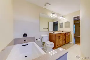 16436 Green Pines Dr, Wildwood, MO 63011 - Photo 9