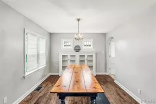 1123 Pike St, Saint Charles, MO 63301 - Photo 9