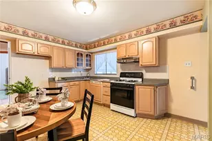 4276 Snelson Dr, Saint Louis, MO 63129 - Photo 9