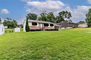 4276 Snelson Dr, Saint Louis, MO 63129 - Photo 23