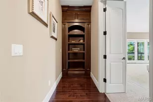 11701 Lakeshore Dr, Creve Coeur, MO 63141 - Photo 47