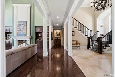 11701 Lakeshore Drive, Creve Coeur, MO 63141 - Photo 15