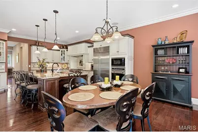 11701 Lakeshore Drive, Creve Coeur, MO 63141 - Photo 25