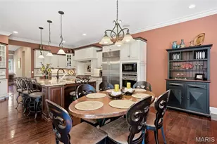 11701 Lakeshore Dr, Creve Coeur, MO 63141 - Photo 25