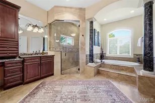 11701 Lakeshore Dr, Creve Coeur, MO 63141 - Photo 35