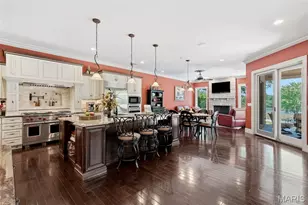 11701 Lakeshore Dr, Creve Coeur, MO 63141 - Photo 21