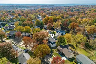 1730 Woodmore Oaks Dr, Manchester, MO 63021 - Photo 5