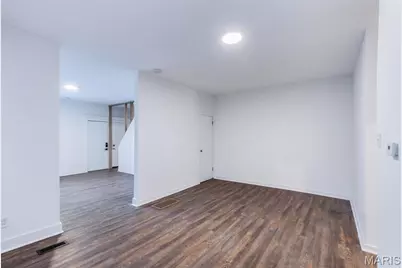 4052 Nebraska Avenue, Saint Louis, MO 63118 - Photo 9