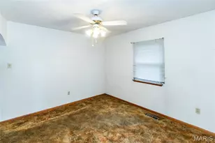 211 10th St, Crystal City, MO 63019 - Photo 33
