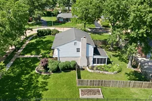 838 Winesap Ln, Kirkwood, MO 63122 - Photo 45